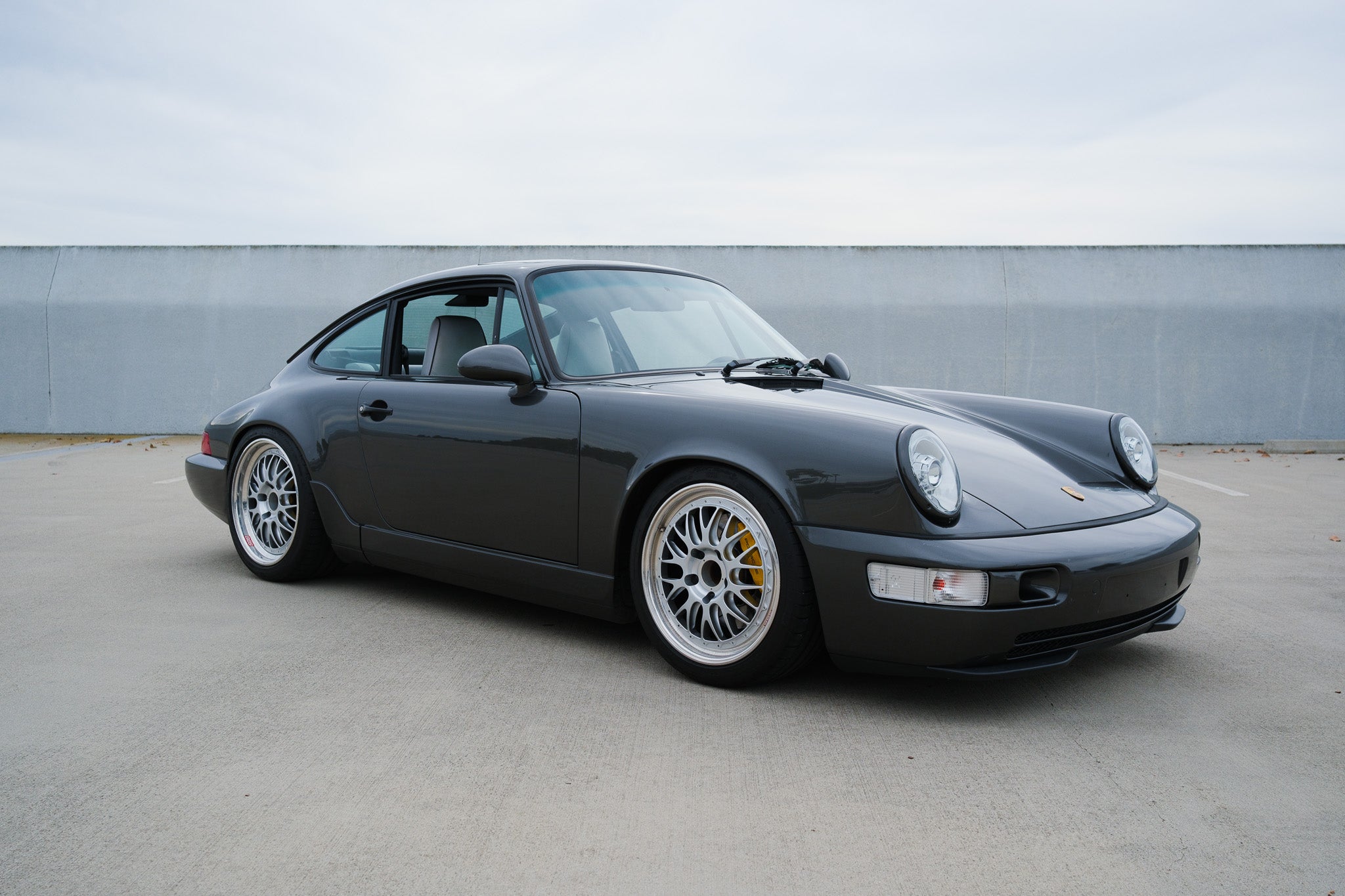 [SOLD] Porsche 911 964
