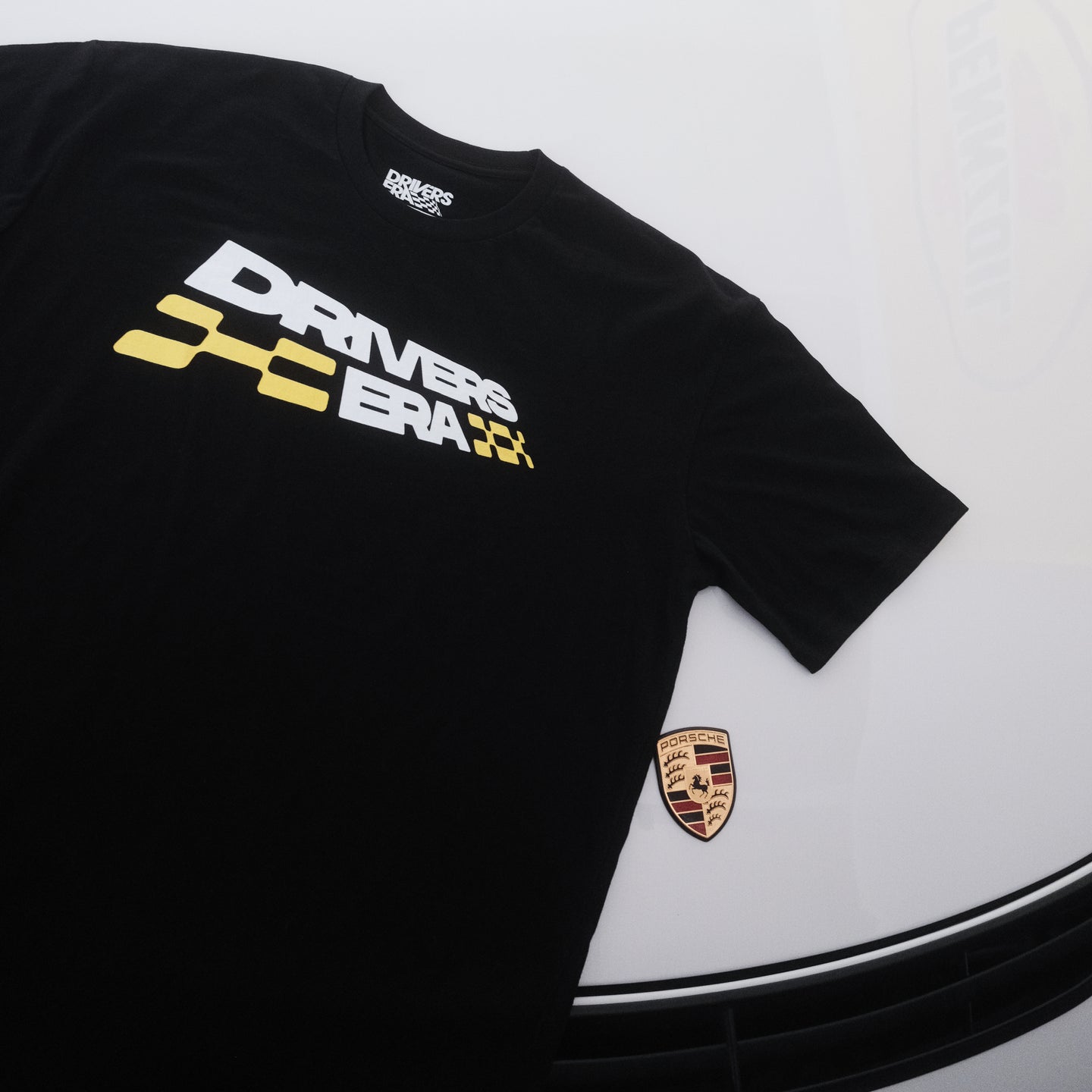 BLACK SKEW LOGO TEE V2
